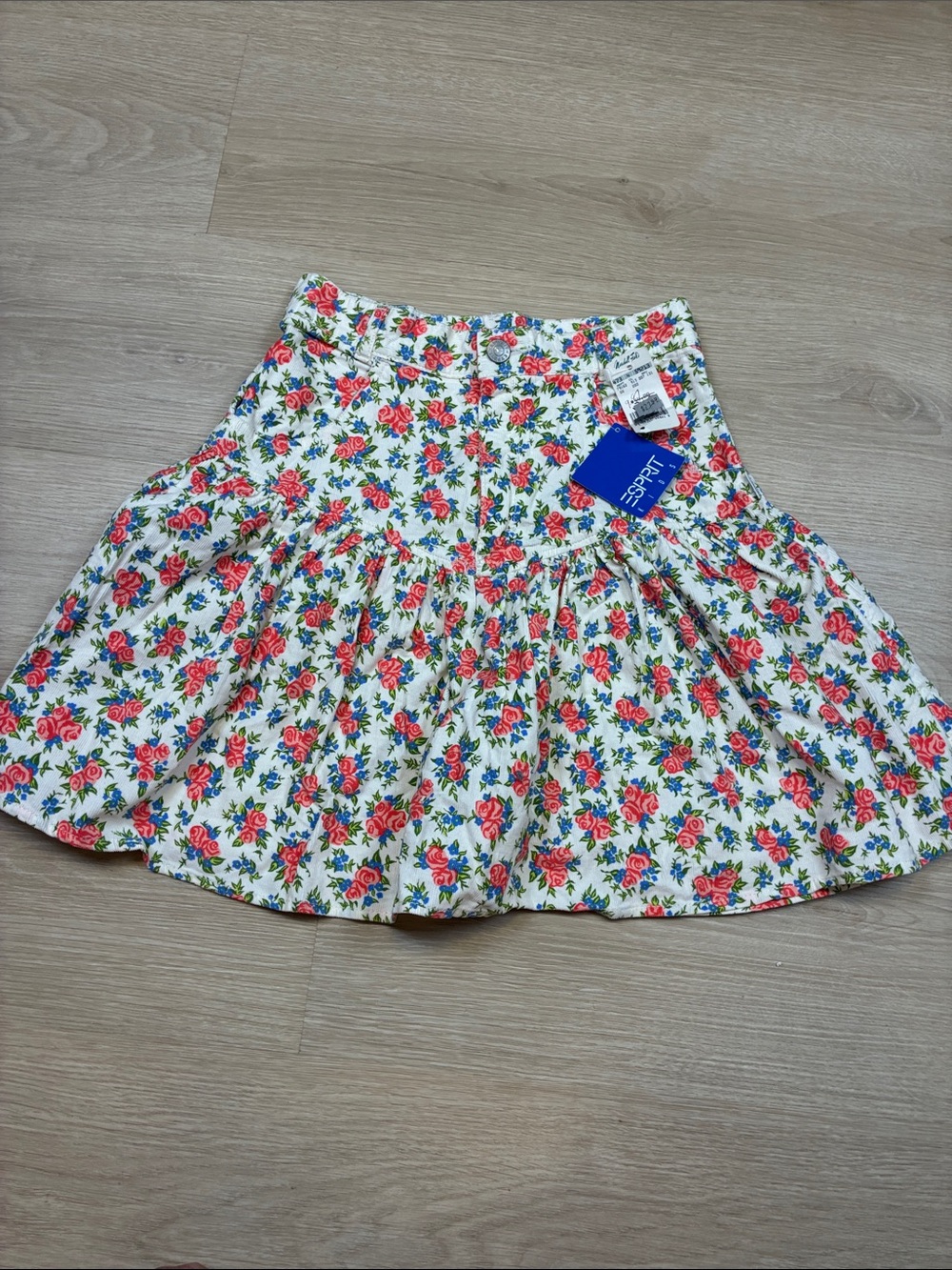 NEW VINTAGE Esprit White Floral Tiered Skater Skirt Pink Blue and Green Print